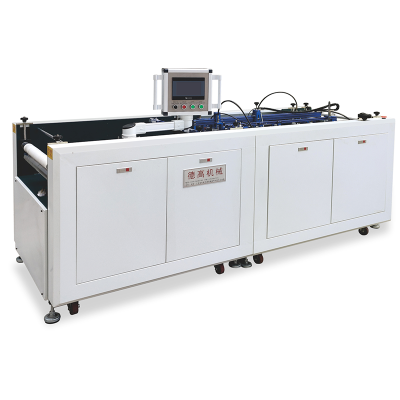 Automatic case maker equipped with negative pressure adsorption function